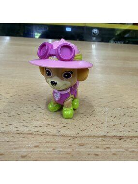 Paw Patrol Jungle Rescue SKYE Poseable Figure  Pup Toy  HTF